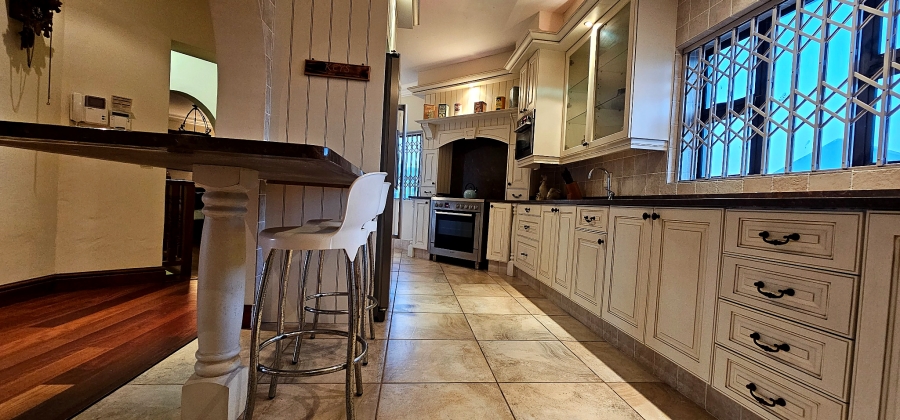 7 Bedroom Property for Sale in Myburgh Park Western Cape
